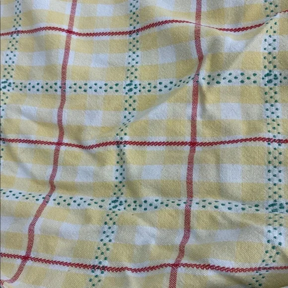 Yellow Plaid Tablecloth - Picture 4 of 5